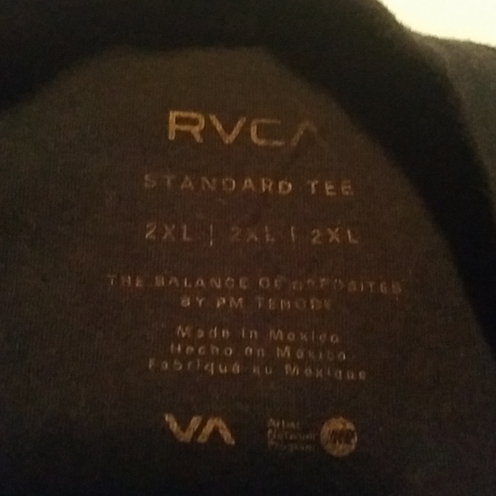 Vintage Rvca - Picture 2 of 2